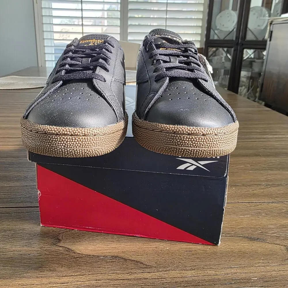 Reebok Club C Grounds UK Black/White 100202327 Men's Size 8 NIB